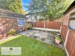 Private Garden- click for photo gallery